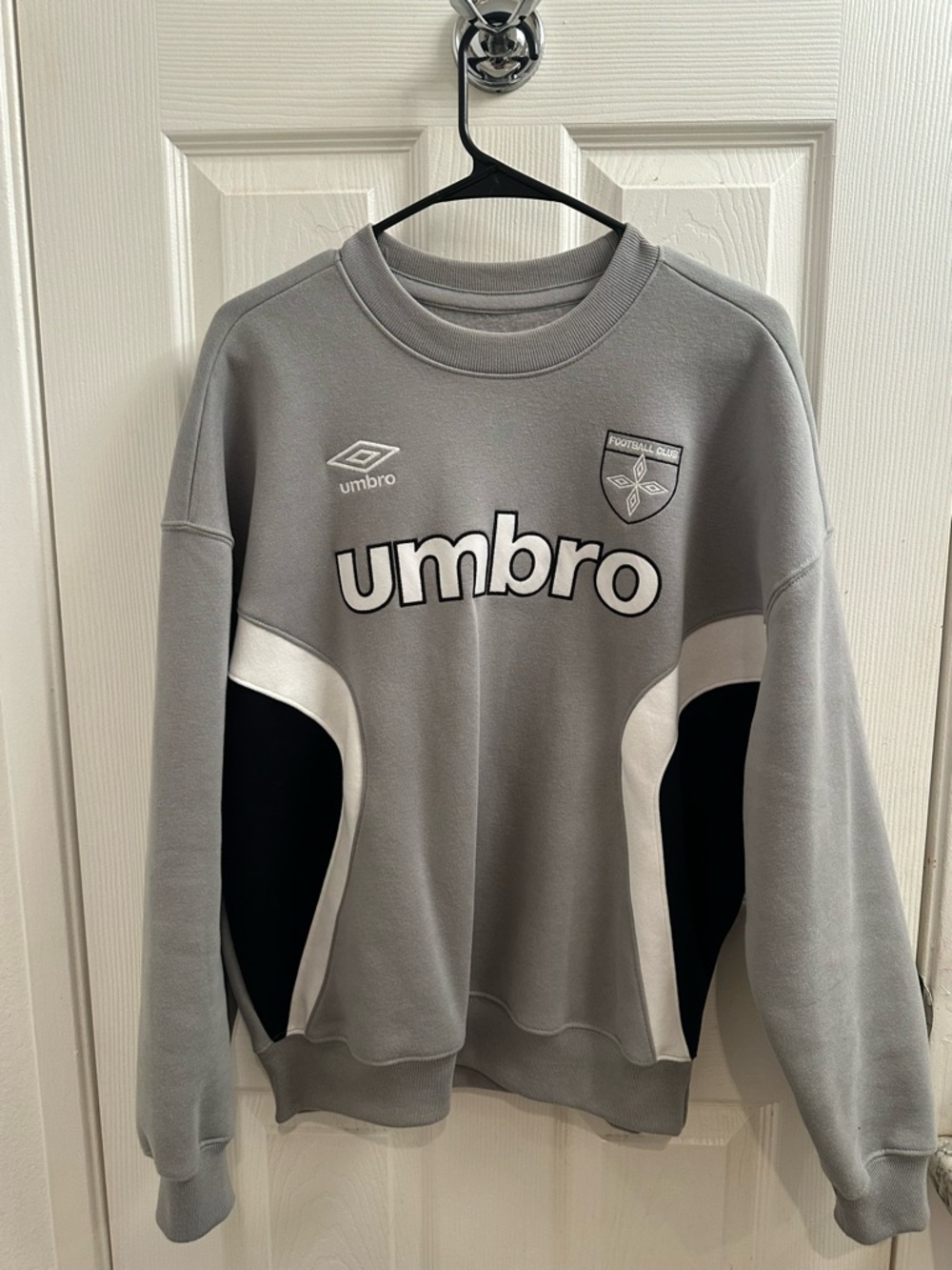 Hollister umbro sweatshirt